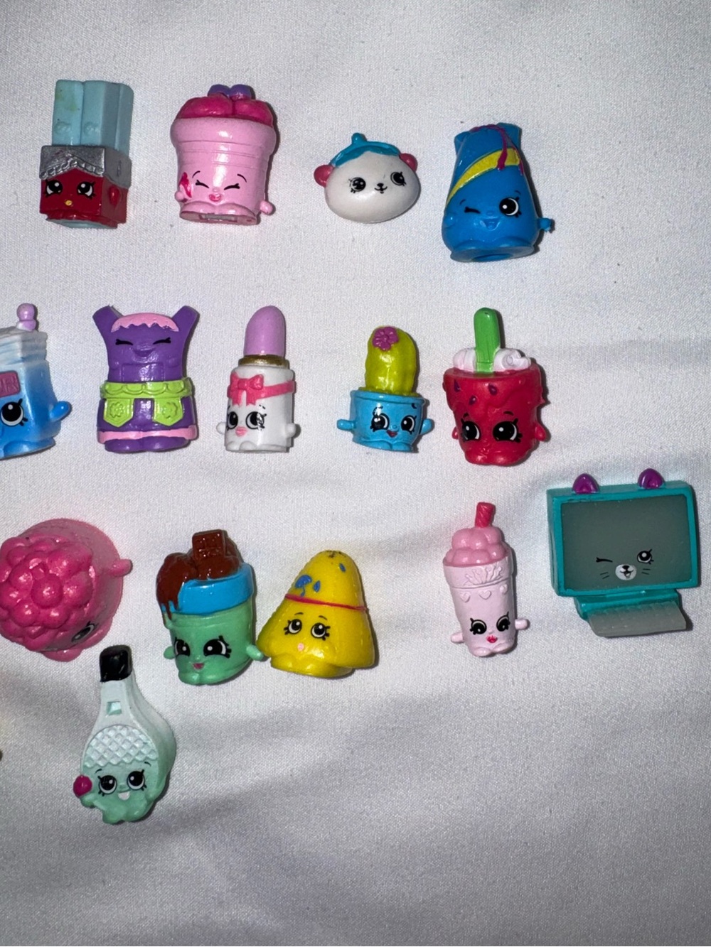 Shopkins bundle - Picture 4 of 4